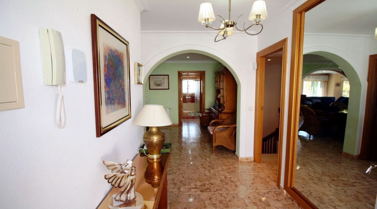 6 soveværelse Villa til salg i Denia med garage - € 550.000 (Ref: 8912522)