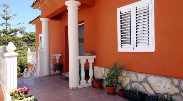 6 Zimmer Villa zu verkaufen in Dénia mit Garage - 550.000 € (Ref: 8912522)