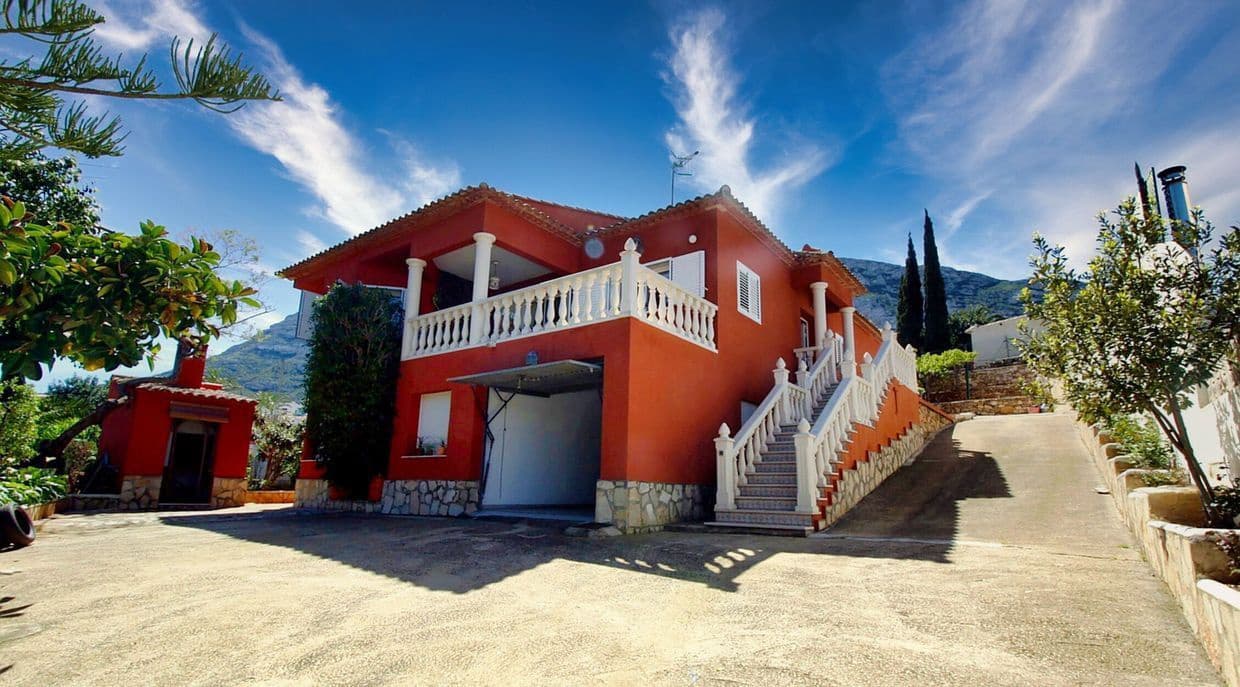 6 soveværelse Villa til salg i Denia med garage - € 550.000 (Ref: 8912522)