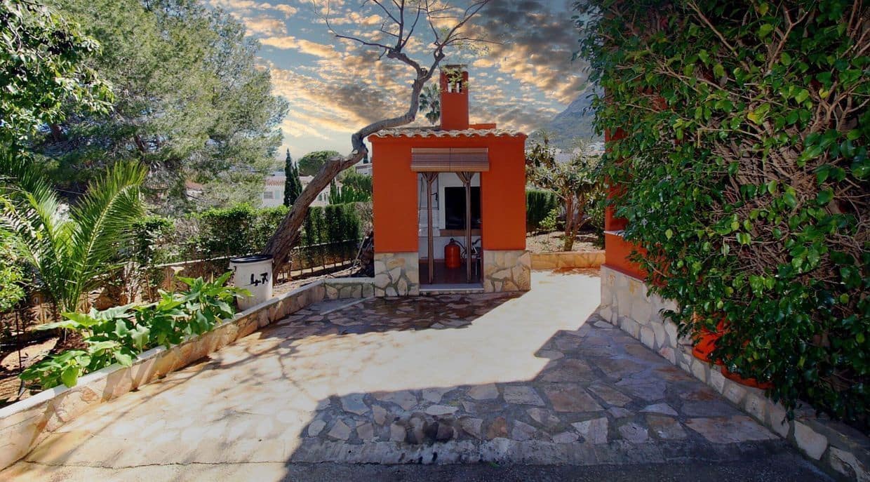 6 soveværelse Villa til salg i Denia med garage - € 550.000 (Ref: 8912522)