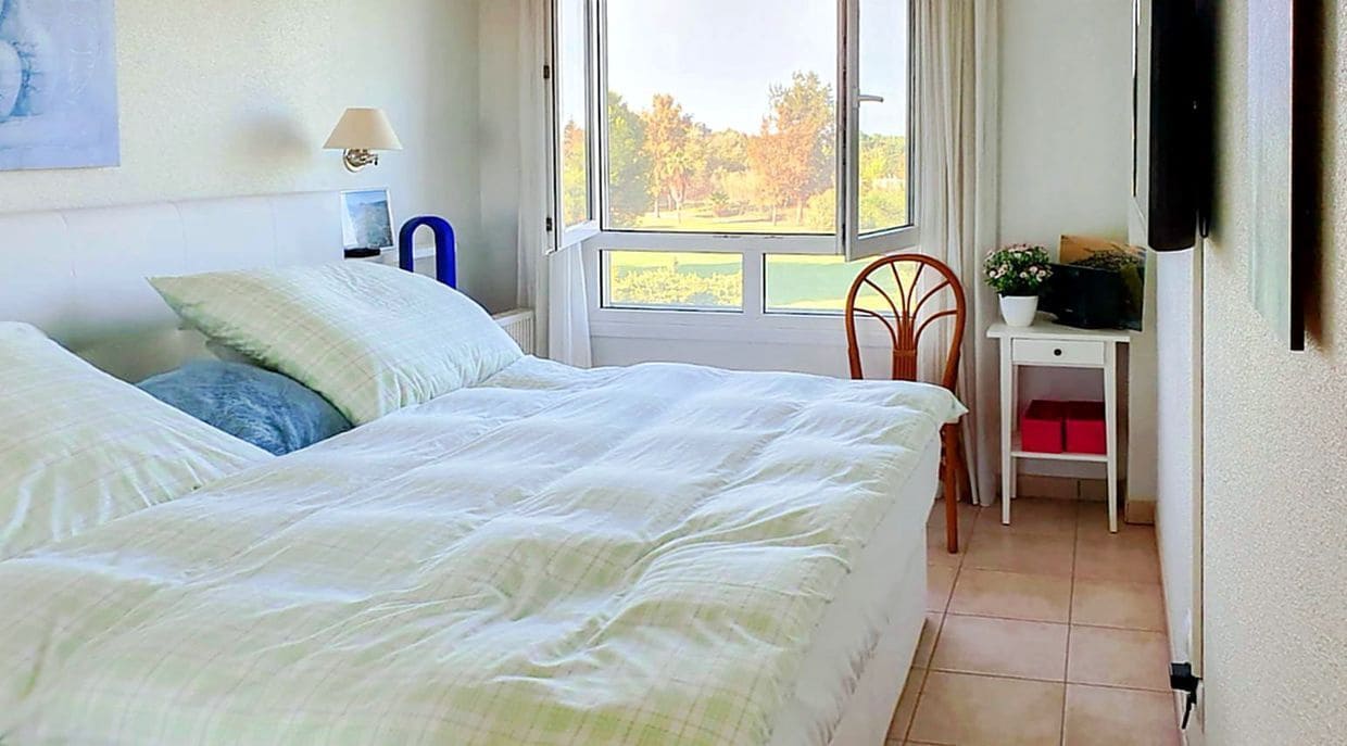 Apartamento de 2 habitaciones en Oliva en venta con piscina garaje - 289.000 € (Ref: 9115667)