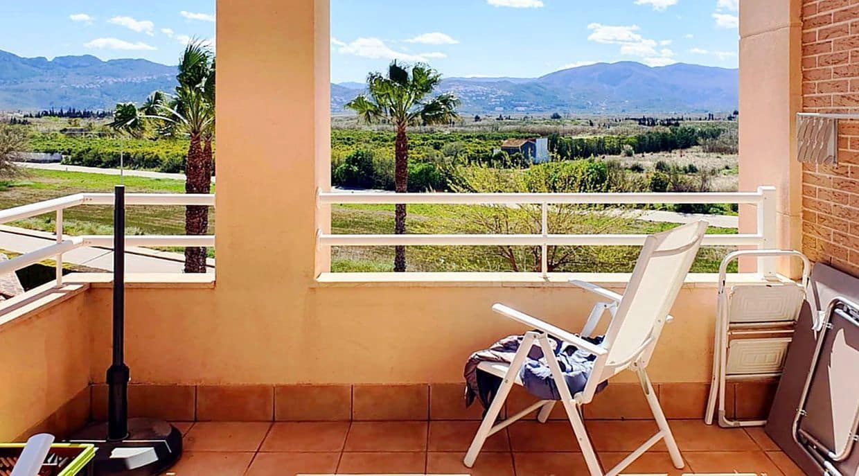 Apartamento de 2 habitaciones en Oliva en venta con piscina garaje - 289.000 € (Ref: 9115667)