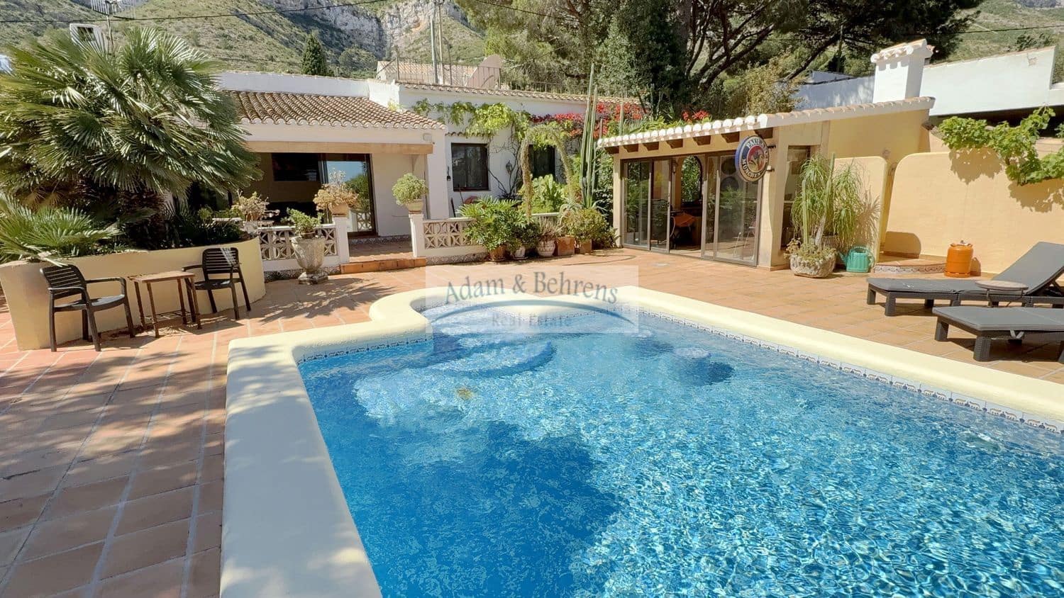 3 chambre Villa/Maison à vendre à Denia avec piscine garage - 490 000 € (Ref: 9162035)