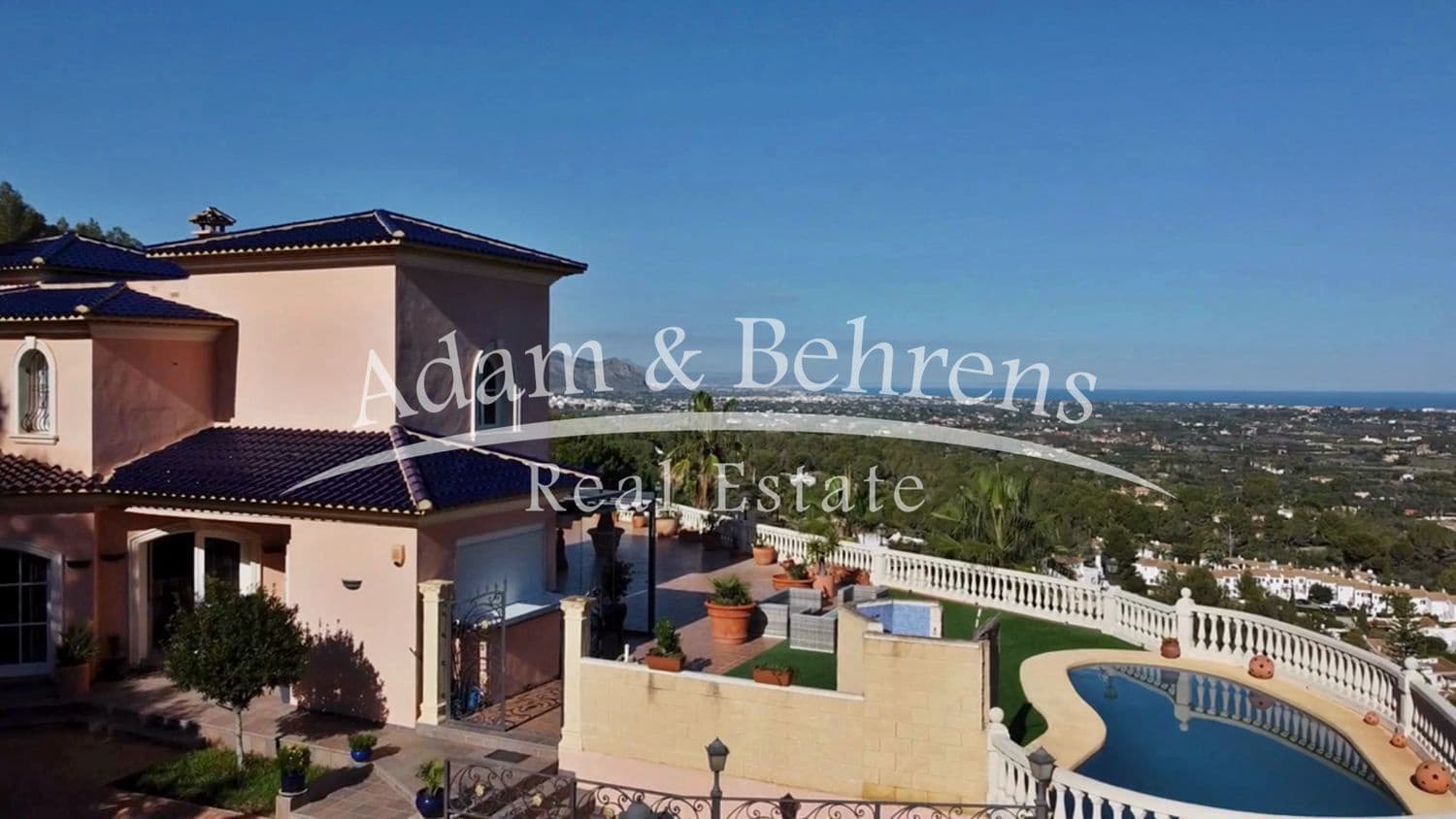 5 makuuhuone Huvila myytävänä paikassa La Sella mukana uima-altaan 
autotalli - 1 499 000 € (Ref: 9284062)