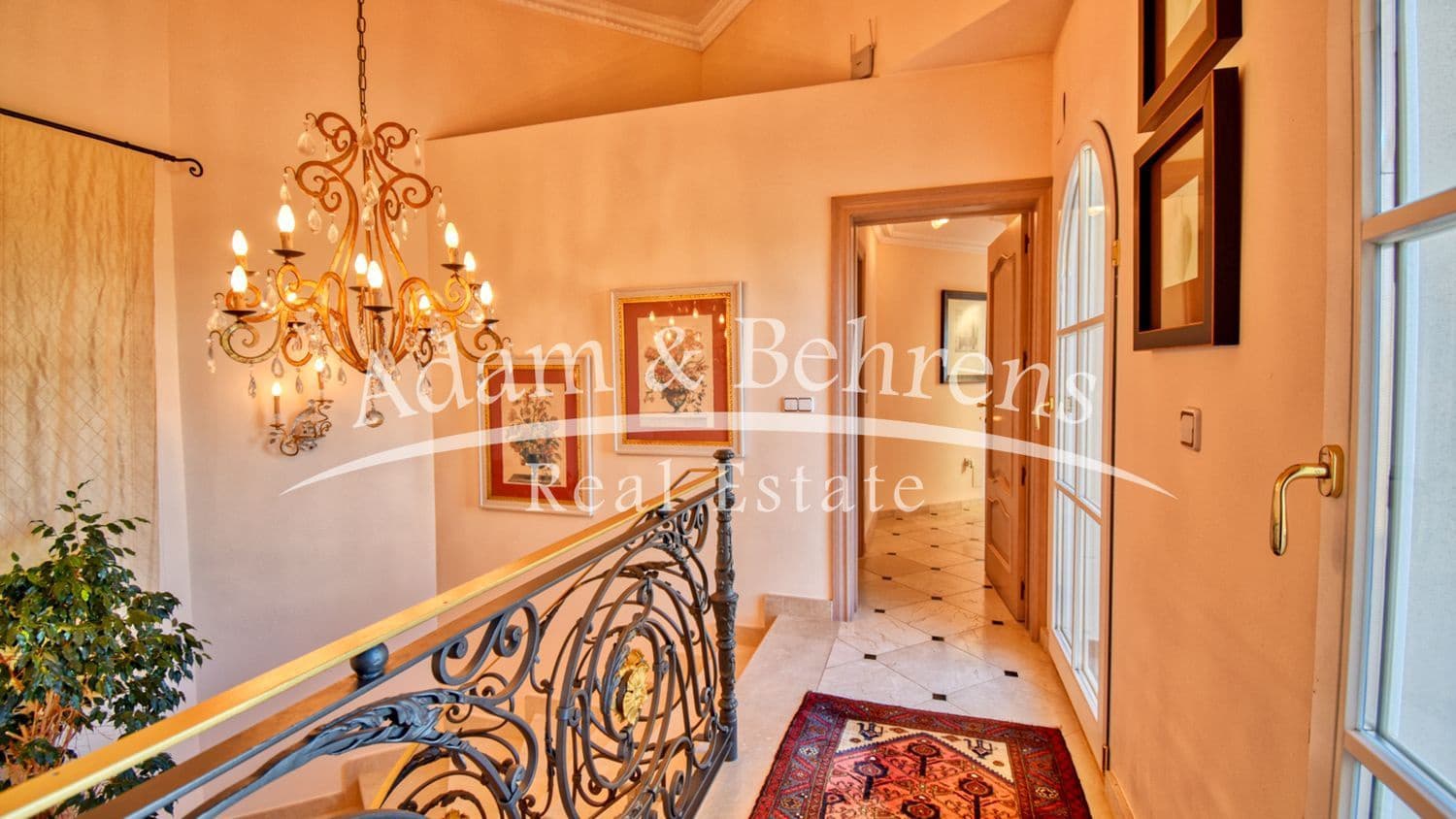 5 makuuhuone Huvila myytävänä paikassa La Sella mukana uima-altaan 
autotalli - 1 499 000 € (Ref: 9284062)