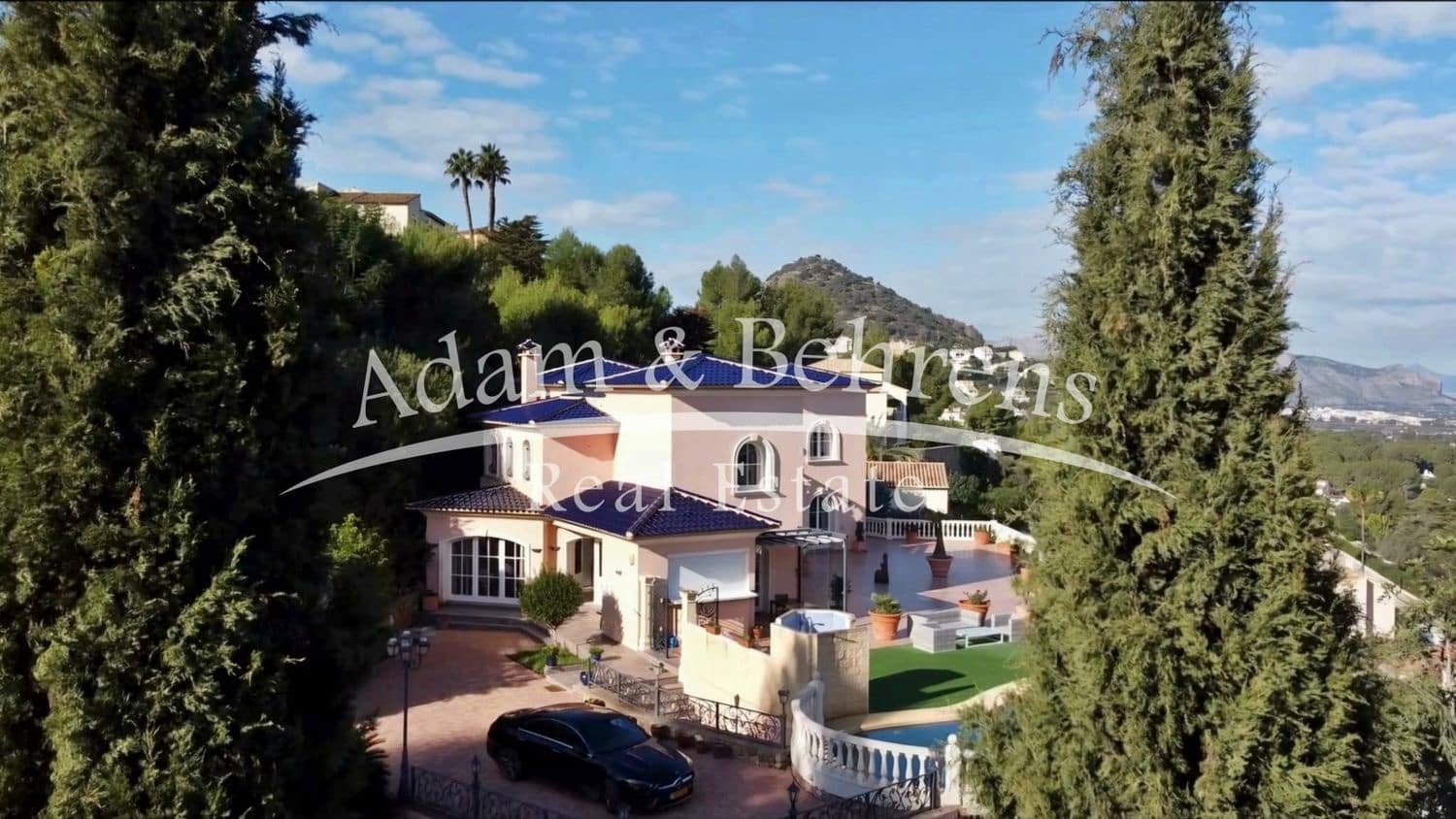 5 makuuhuone Huvila myytävänä paikassa La Sella mukana uima-altaan 
autotalli - 1 499 000 € (Ref: 9284062)