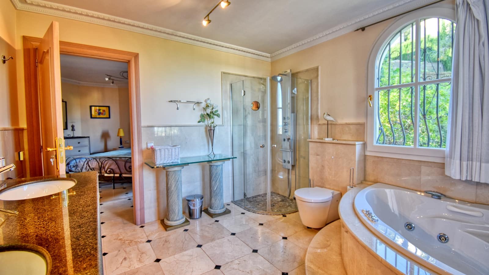 5 soveværelse Villa til salg i Pedreguer med swimmingpool garage - € 1.499.000 (Ref: 9284062)