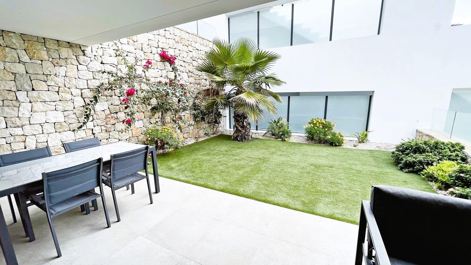 2 bedroom Apartment for sale in Benitachell / Benitatxell with pool garage - € 355,000 (Ref: 9294551)