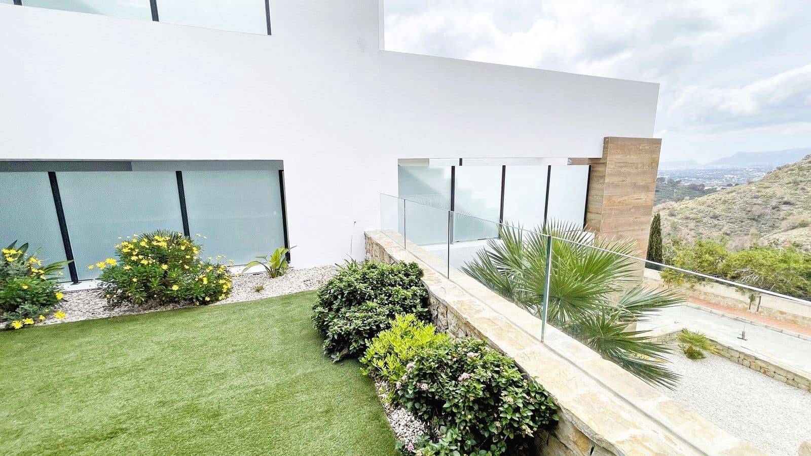2 bedroom Apartment for sale in Benitachell / Benitatxell with pool garage - € 355,000 (Ref: 9294551)