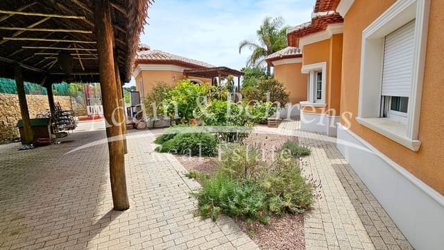 4 bedroom Villa for sale in Montgó - Ermita, Javea / Xàbia with pool garage - € 1,650,000 (Ref: 9294552)