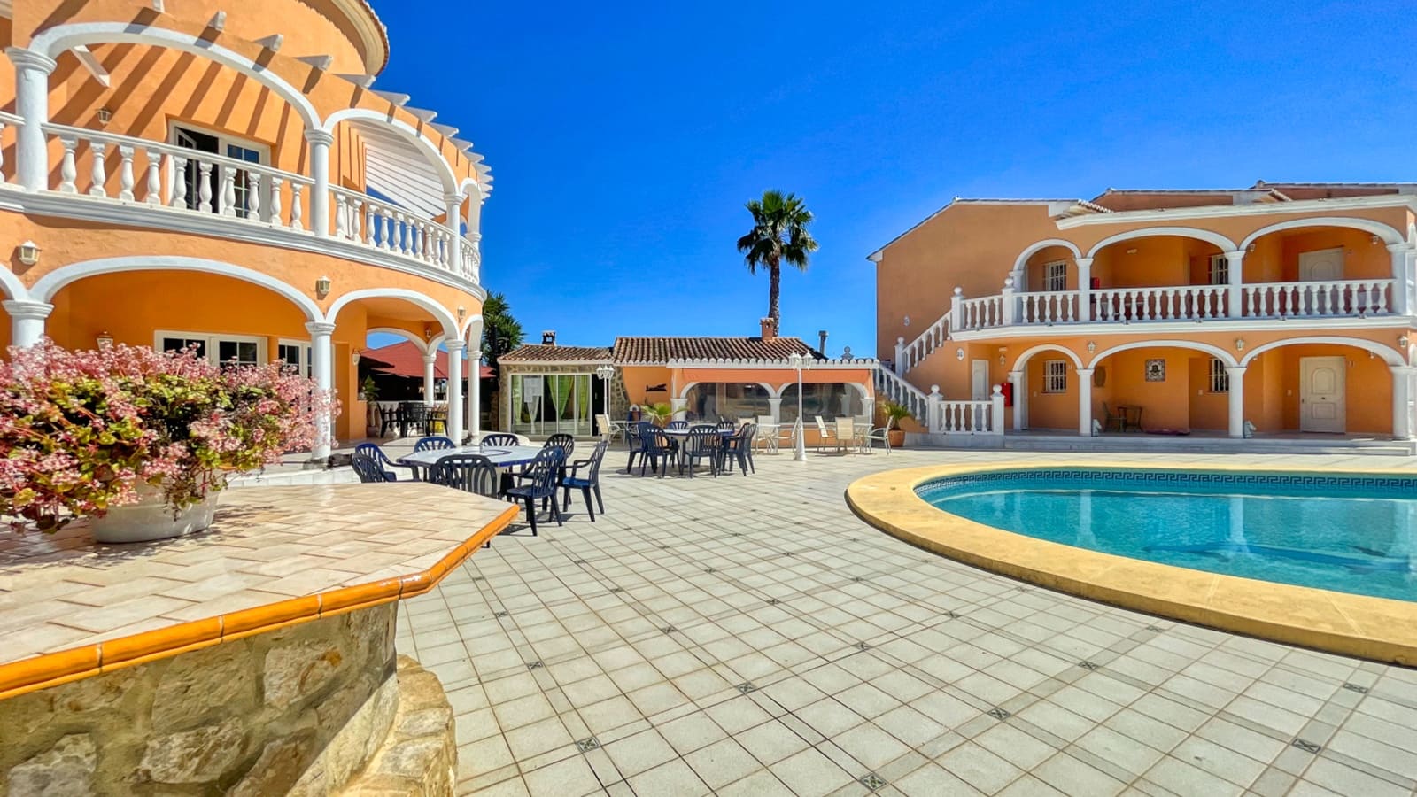 14 soverom Hotell til salgs i Els Poblets med svømmebasseng garasje - € 2 500 000 (Ref: 9294553)