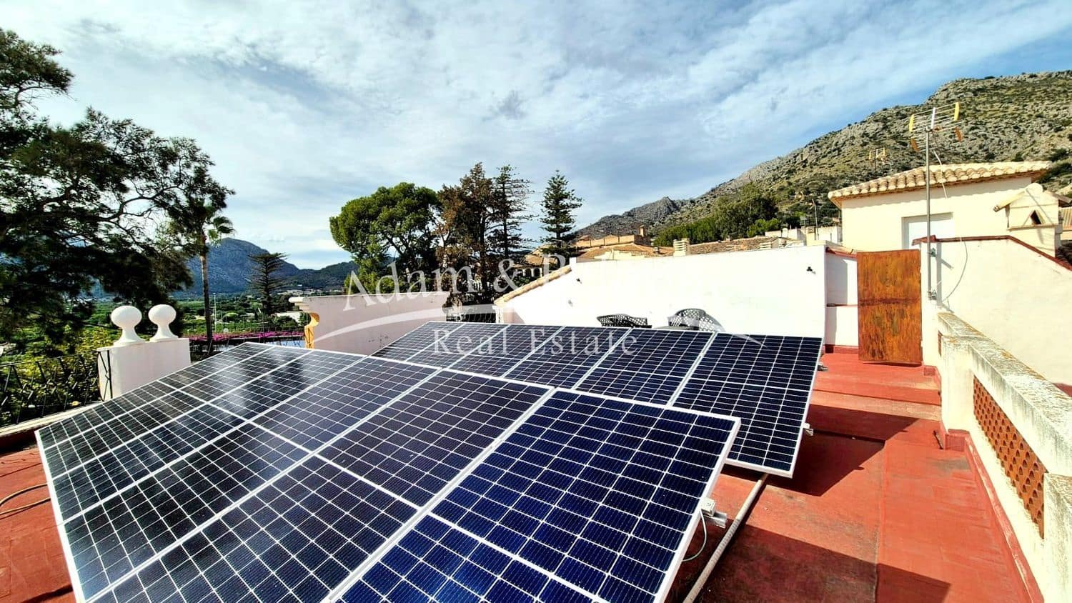 6 sypialnia Finka/Dom wiejski na sprzedaż w Sanet i Negrals z basenem garażem - 369 000 € (Ref: 9296496)