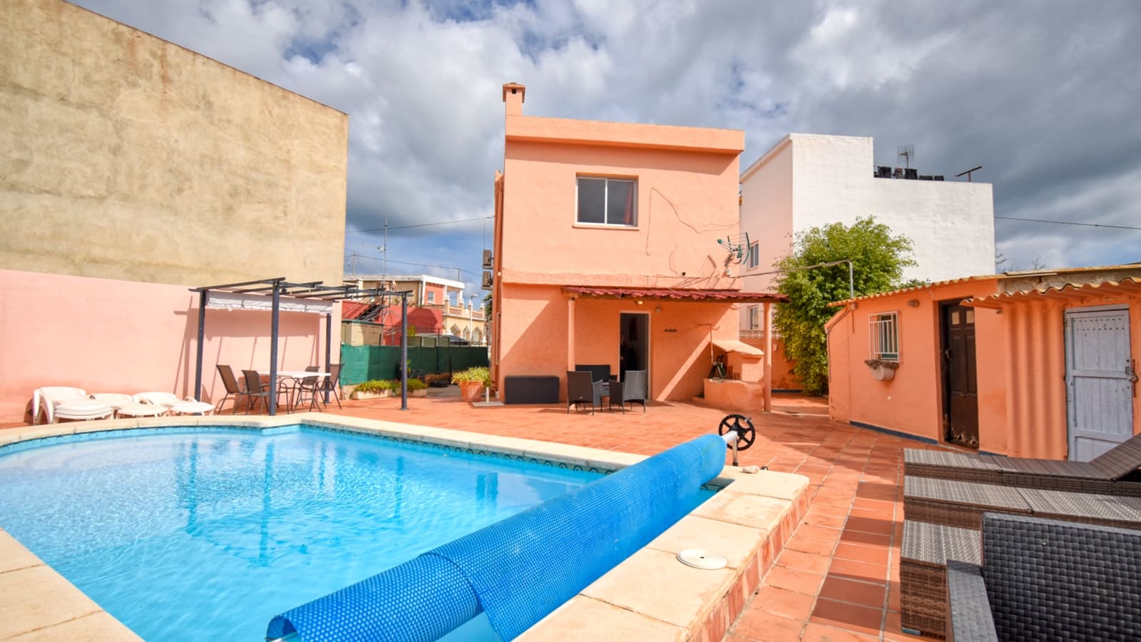 5 sypialnia Willa na sprzedaż w Gandia z basenem garażem - 380 000 € (Ref: 9308226)
