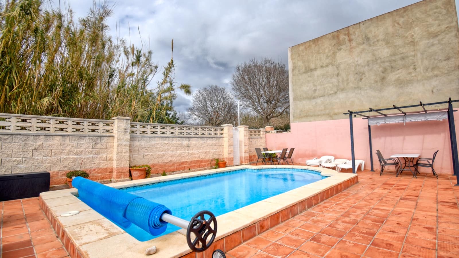 5 sypialnia Willa na sprzedaż w Gandia z basenem garażem - 380 000 € (Ref: 9308226)