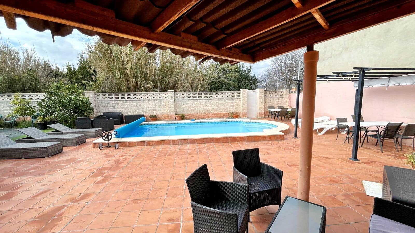 5 sypialnia Willa na sprzedaż w Gandia z basenem garażem - 380 000 € (Ref: 9308226)