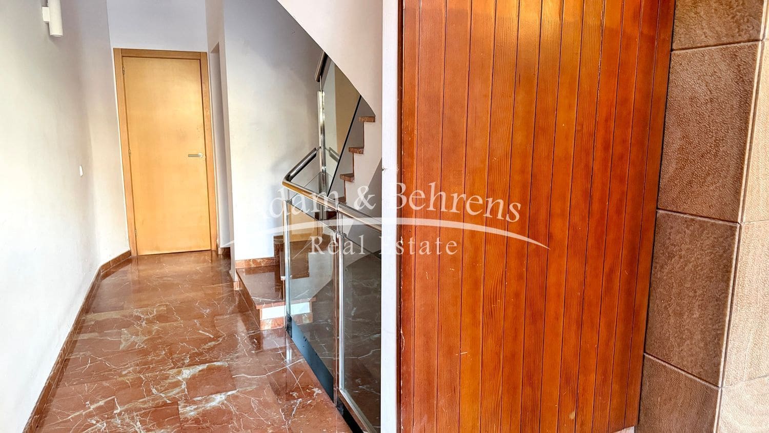 4 chambre Appartement à vendre à Oliva avec garage - 275 000 € (Ref: 9371194)