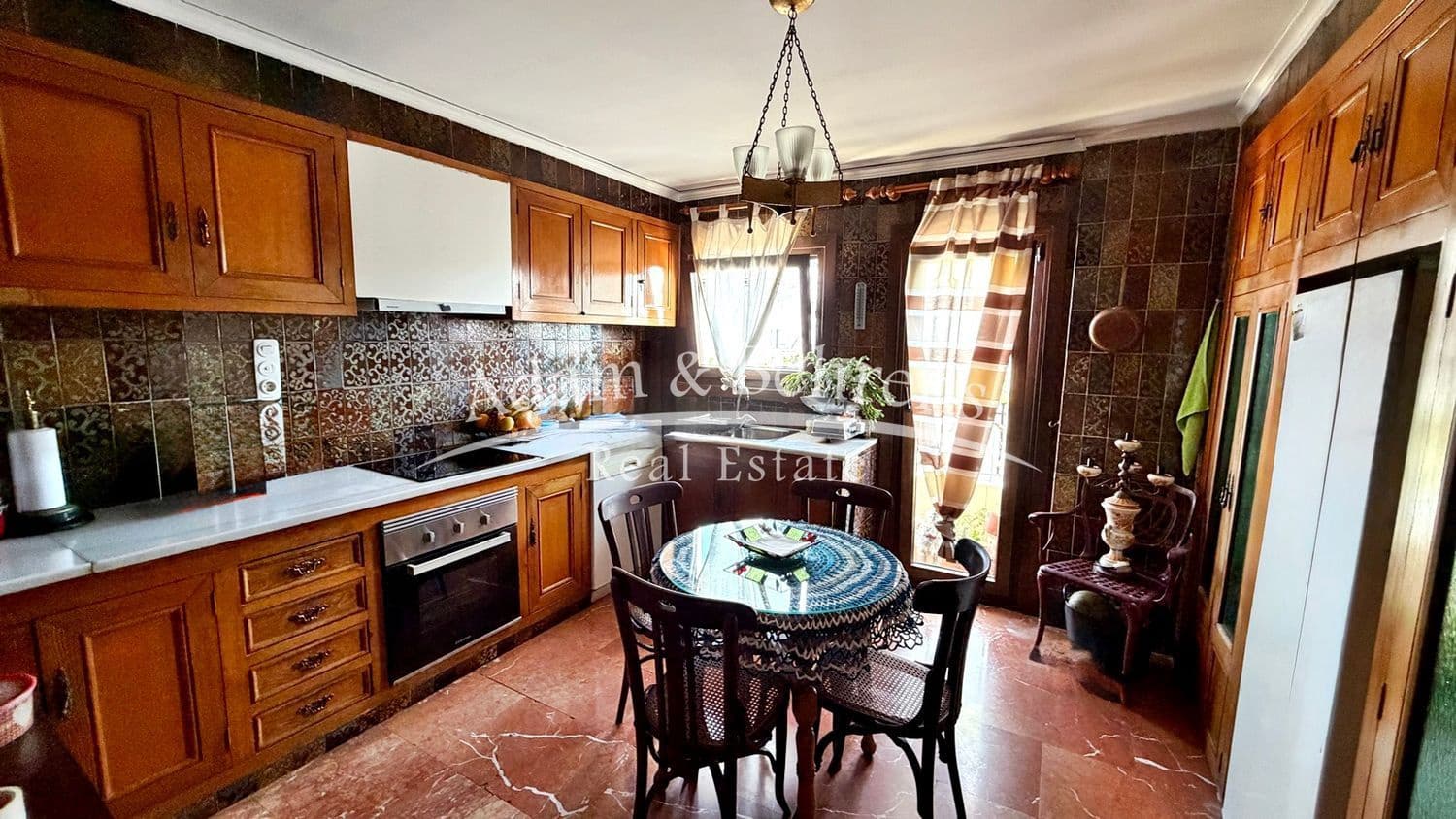 4 chambre Appartement à vendre à Oliva avec garage - 275 000 € (Ref: 9371194)