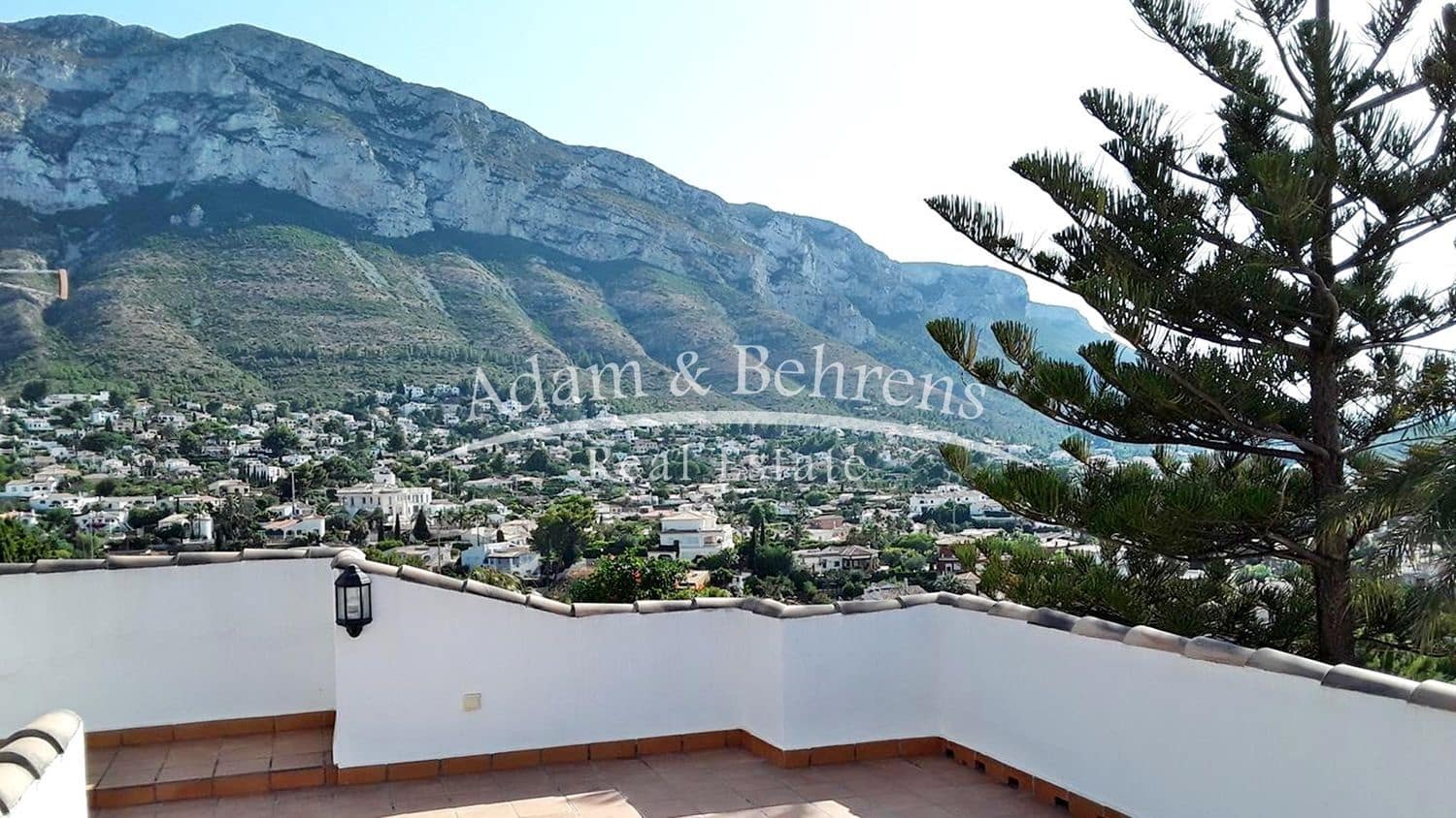 3 camera da letto Villa in vendita in Denia con piscina garage - 860.000 € (Rif: 9371195)