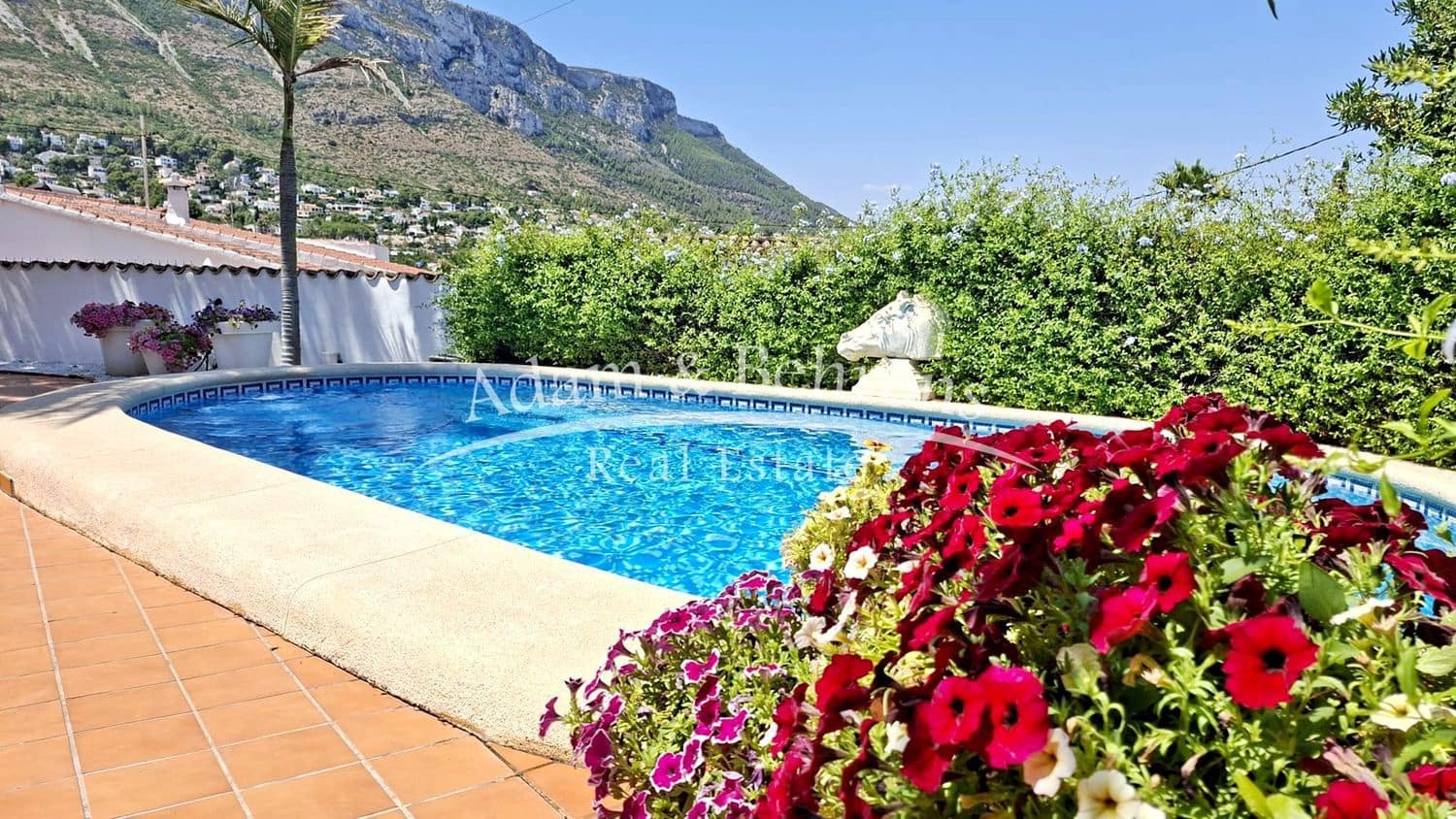 3 camera da letto Villa in vendita in Denia con piscina garage - 860.000 € (Rif: 9371195)