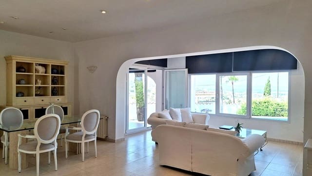 3 Zimmer Villa zu verkaufen in Dénia mit Pool Garage - 840.000 € (Ref: 9371195)