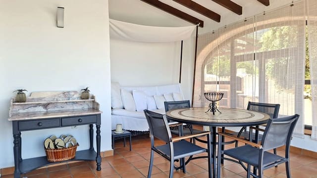 3 Zimmer Villa zu verkaufen in Dénia mit Pool Garage - 840.000 € (Ref: 9371195)
