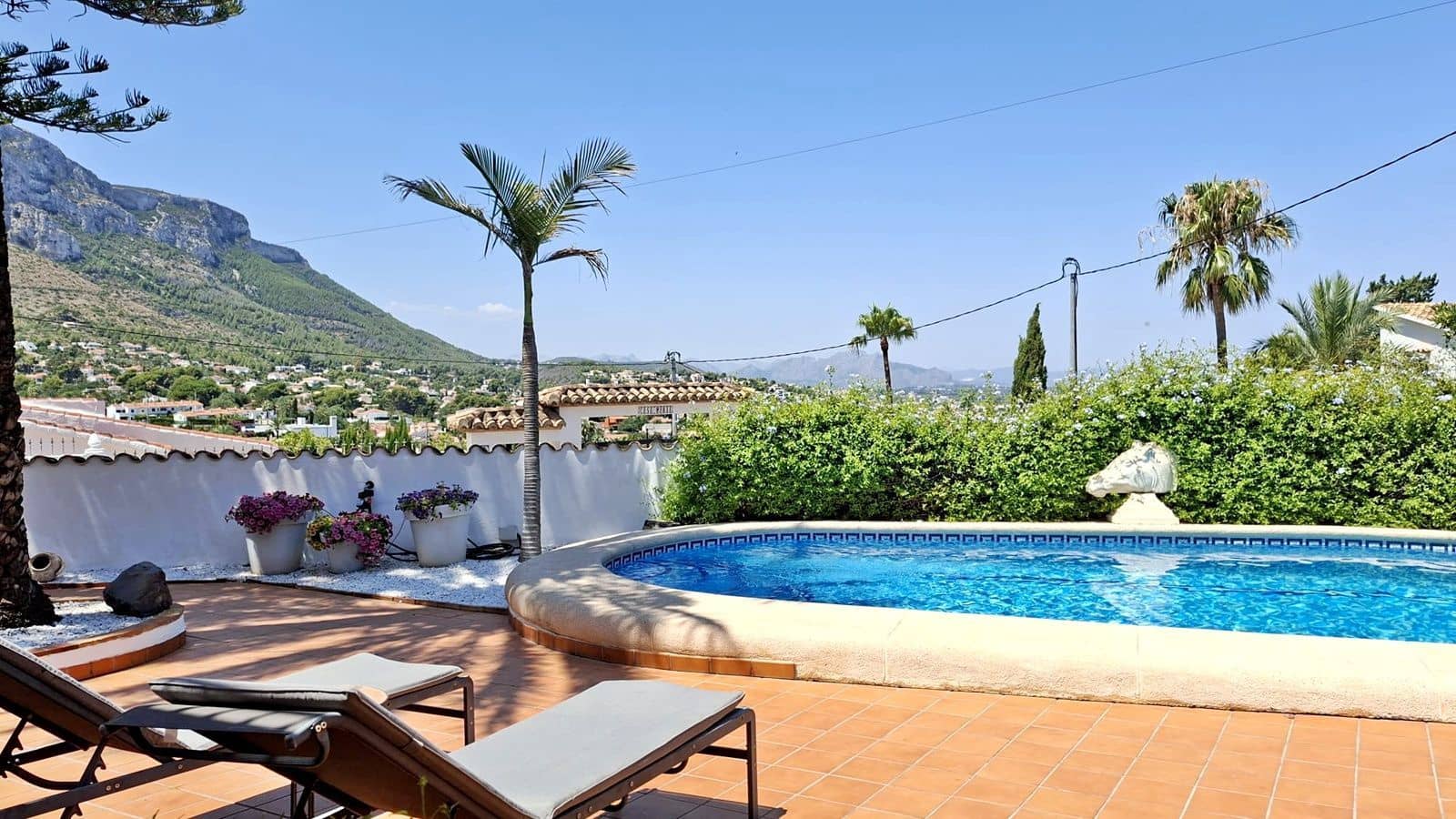 3 slaapkamer Villa te koop in Denia met zwembad garage - € 840.000 (Ref: 9371195)