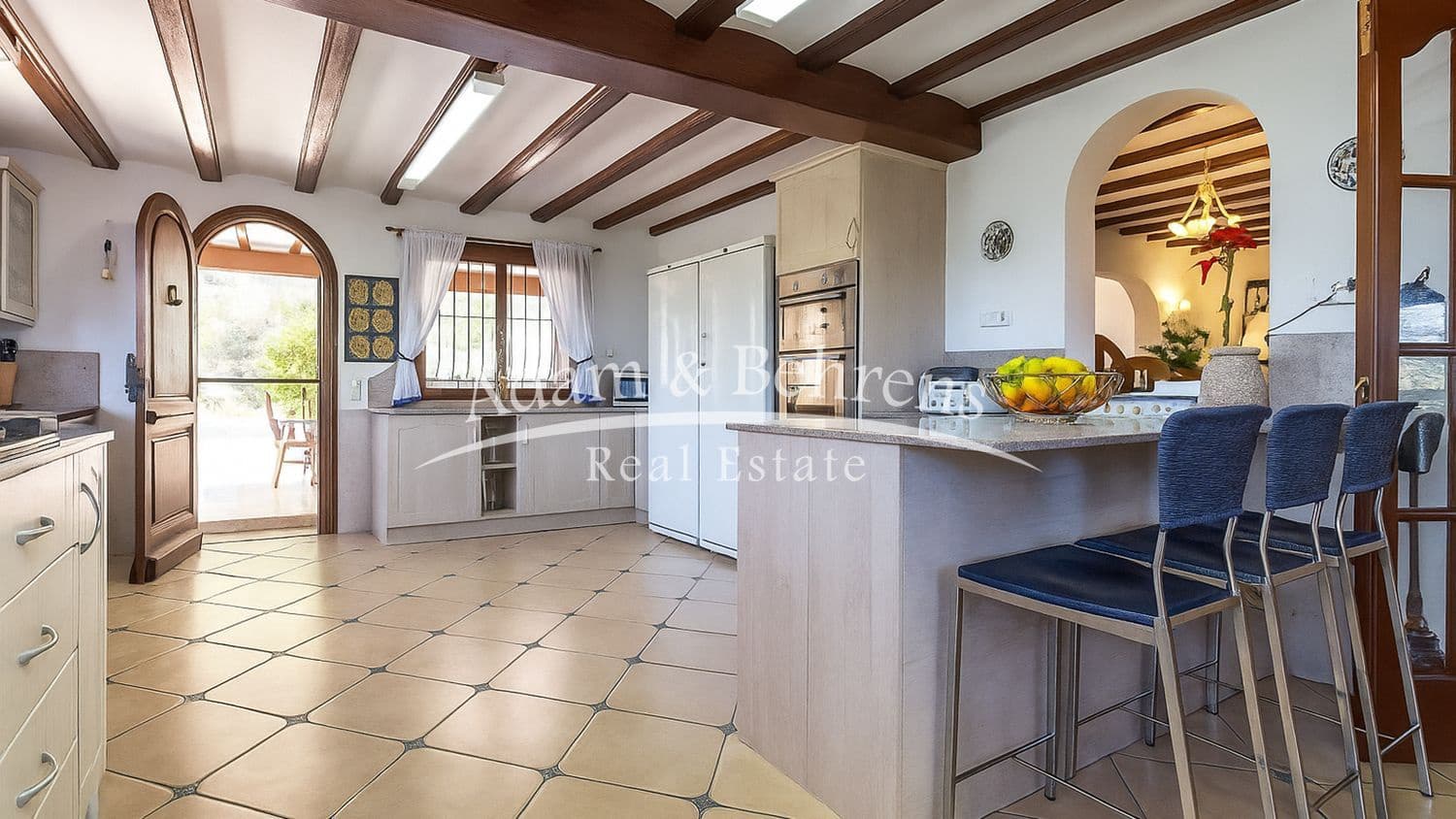 5 sypialnia Willa na sprzedaż w Denia z basenem garażem - 850 000 € (Ref: 9371196)