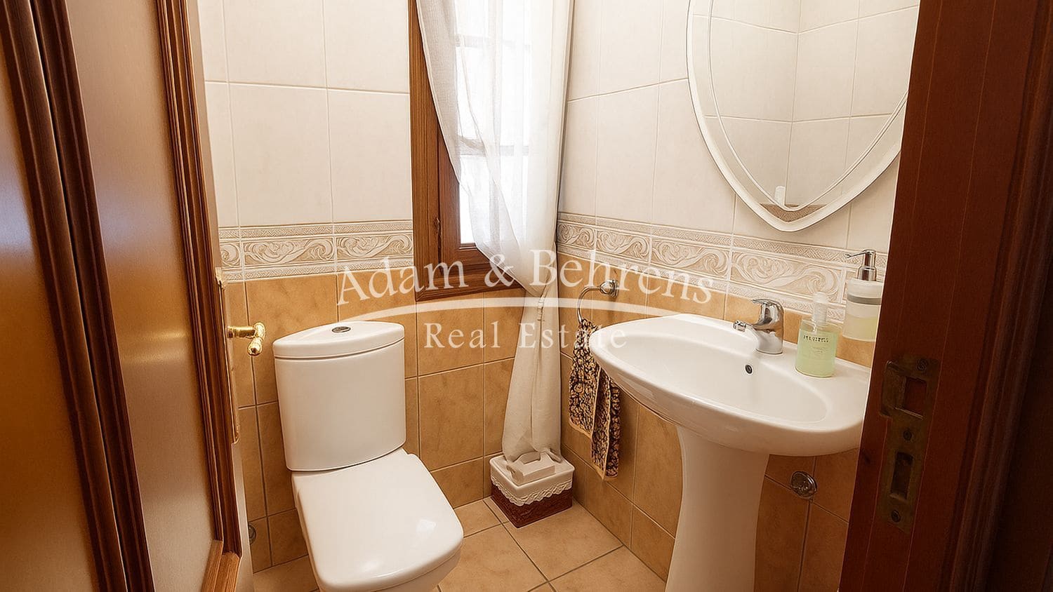 5 sypialnia Willa na sprzedaż w Denia z basenem garażem - 850 000 € (Ref: 9371196)