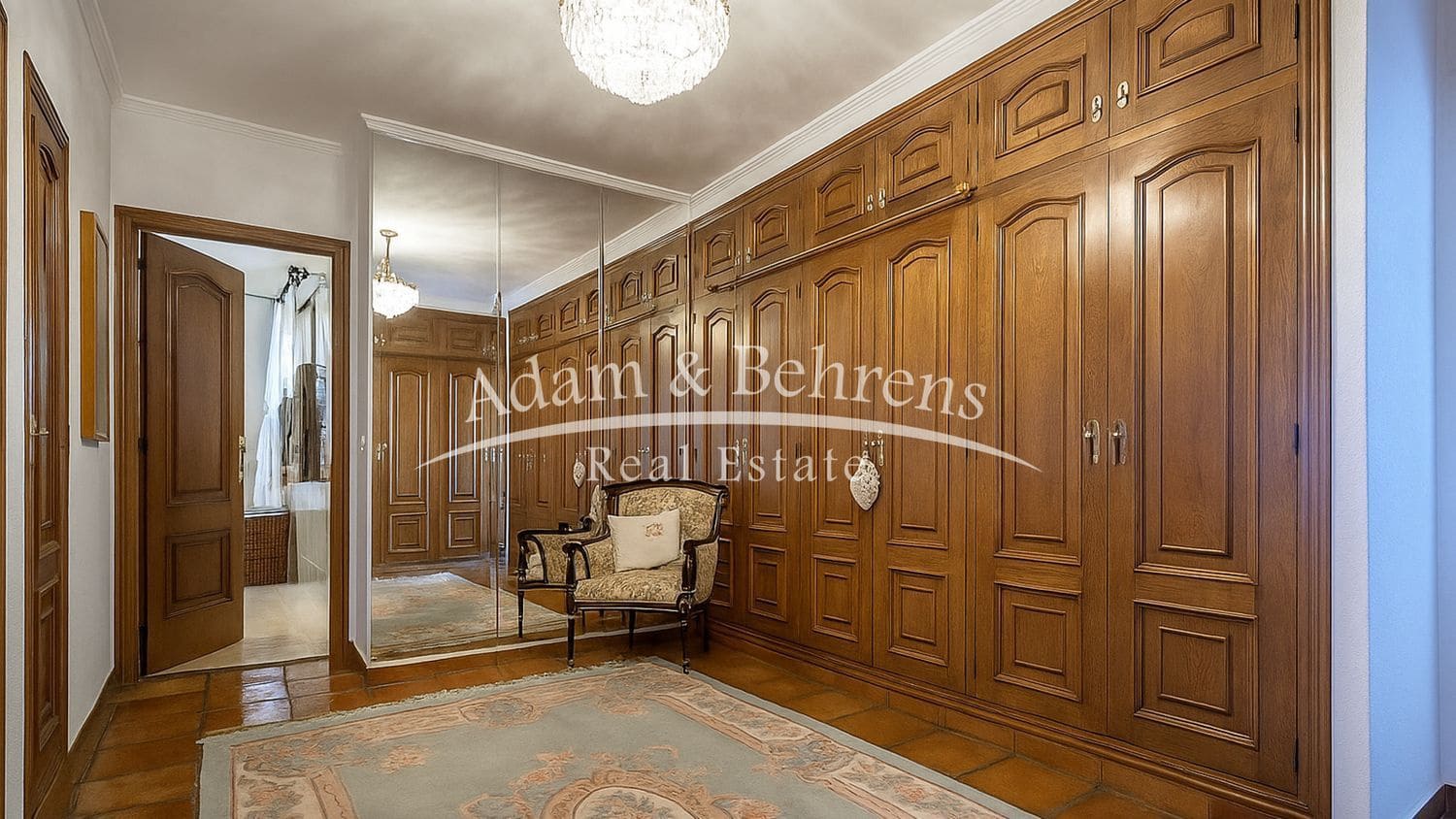 5 sypialnia Willa na sprzedaż w Denia z basenem garażem - 850 000 € (Ref: 9371196)