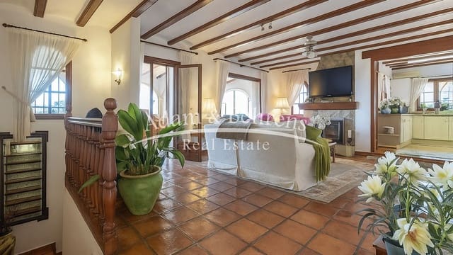 5 sovrum Villa till salu i La Xara - La Sella, Dénia med pool garage - 850 000 € (Ref: 9371196)