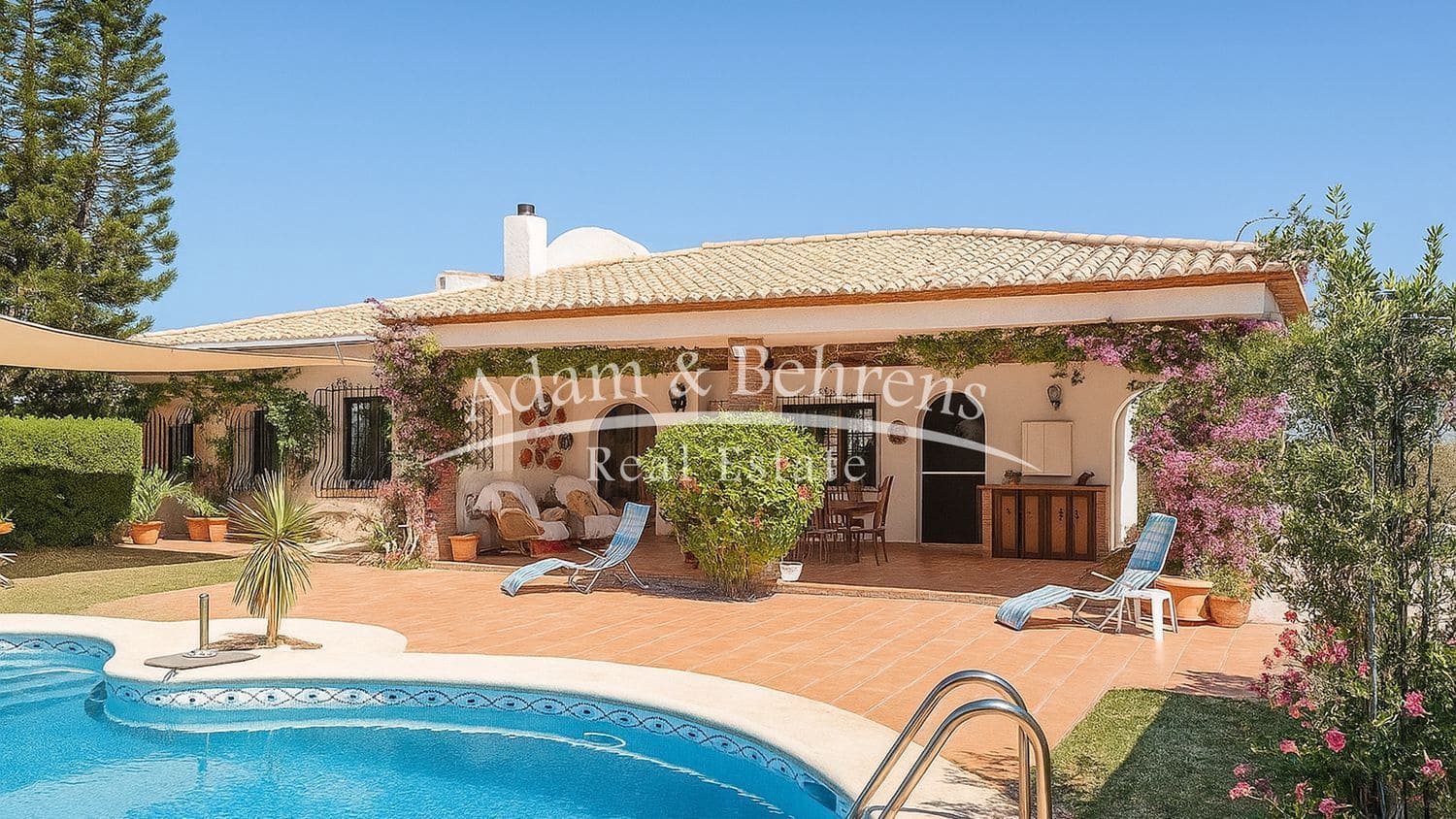 5 sypialnia Willa na sprzedaż w Denia z basenem garażem - 850 000 € (Ref: 9371196)
