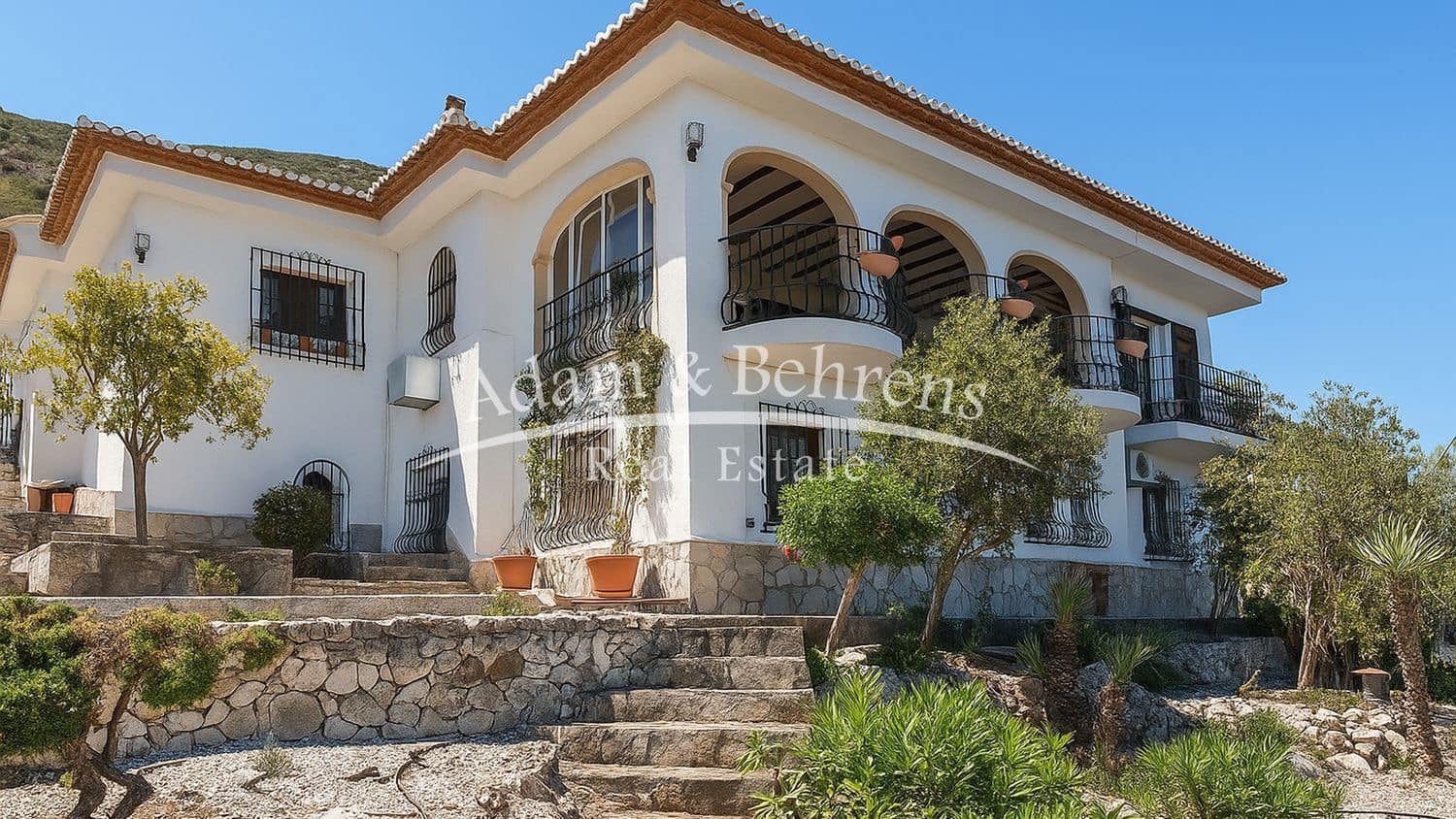 5 sypialnia Willa na sprzedaż w Denia z basenem garażem - 850 000 € (Ref: 9371196)