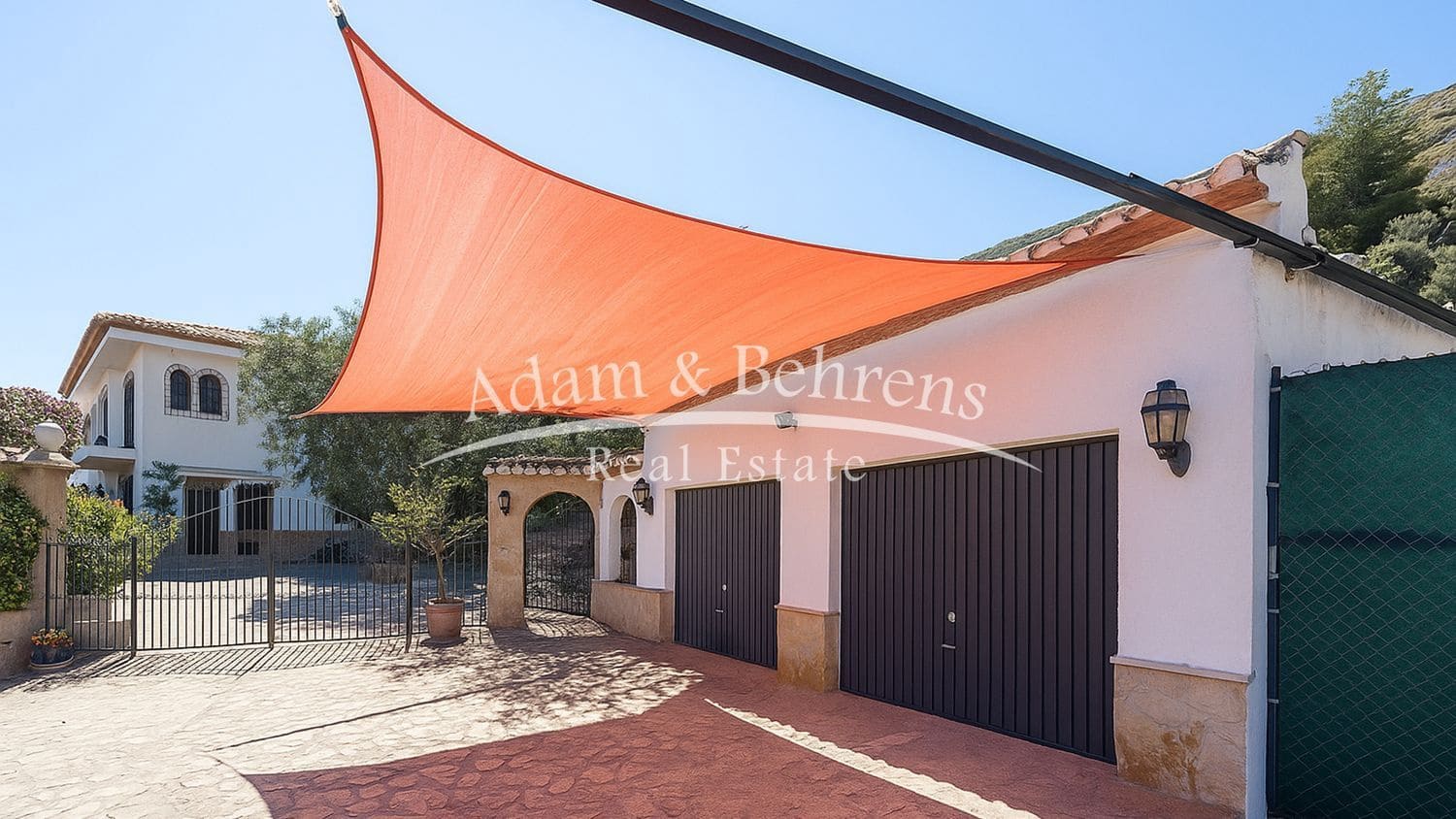 5 sypialnia Willa na sprzedaż w Denia z basenem garażem - 850 000 € (Ref: 9371196)