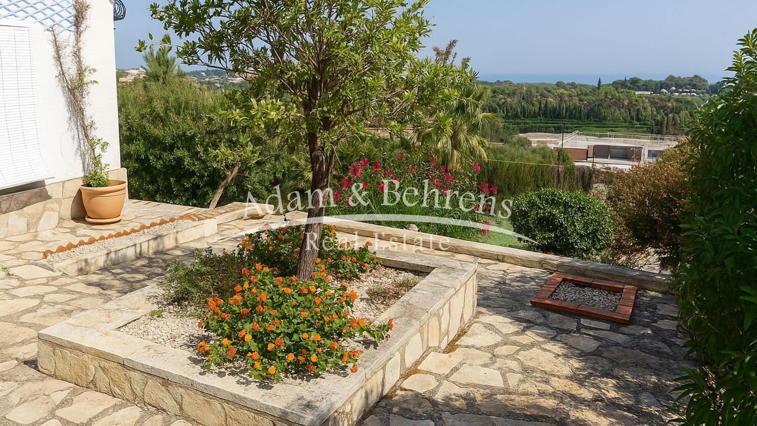 5 sypialnia Willa na sprzedaż w Denia z basenem garażem - 850 000 € (Ref: 9371196)