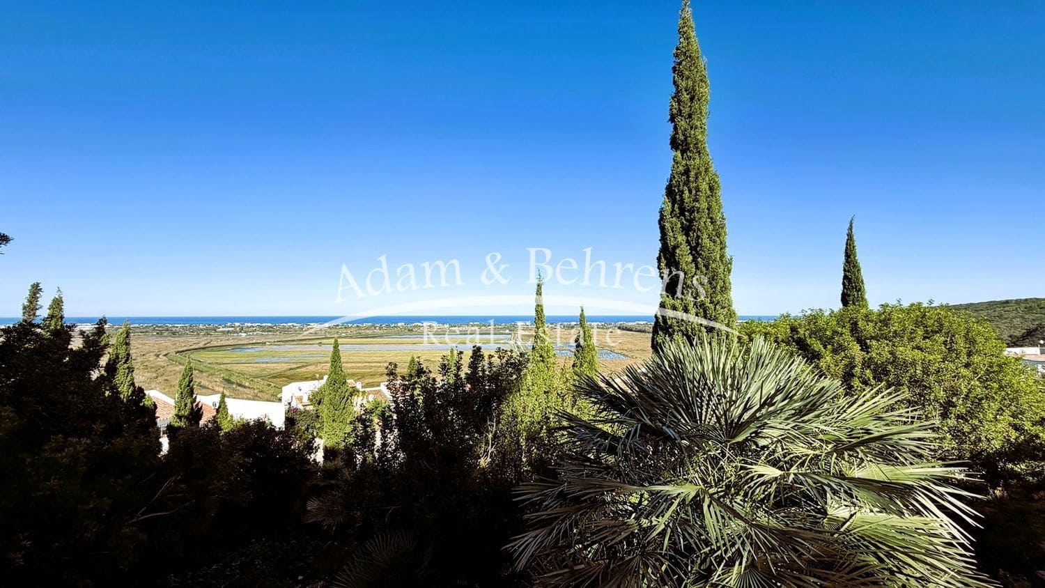 4 sypialnia Willa na sprzedaż w Denia z basenem garażem - 550 000 € (Ref: 9371197)