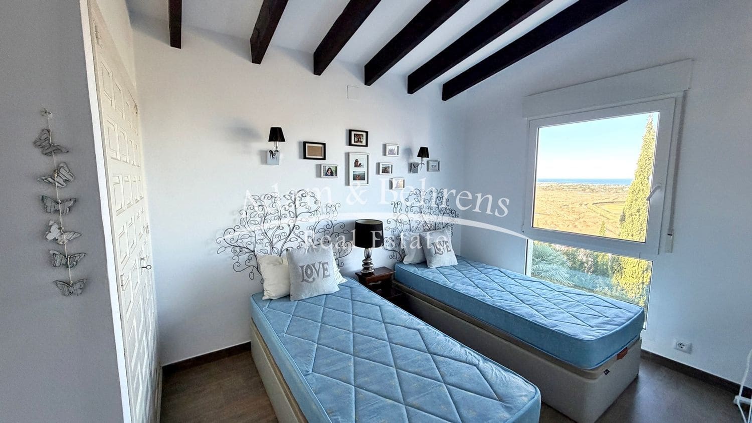 4 sypialnia Willa na sprzedaż w Denia z basenem garażem - 550 000 € (Ref: 9371197)