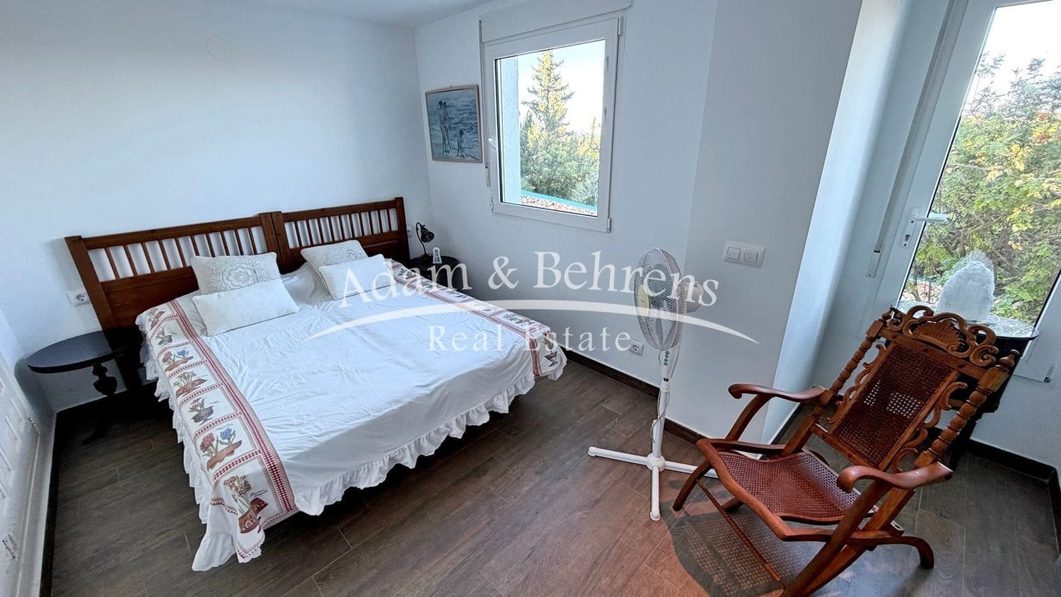 4 sypialnia Willa na sprzedaż w Denia z basenem garażem - 550 000 € (Ref: 9371197)