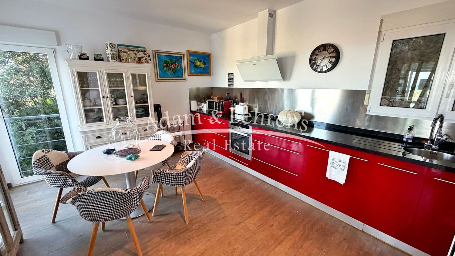 4 sypialnia Willa na sprzedaż w Denia z basenem garażem - 550 000 € (Ref: 9371197)