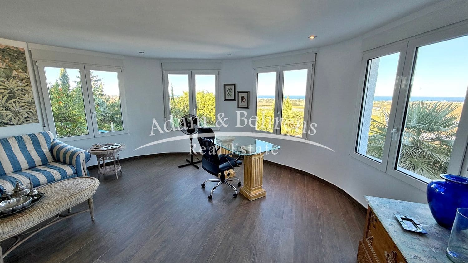 4 sypialnia Willa na sprzedaż w Denia z basenem garażem - 550 000 € (Ref: 9371197)