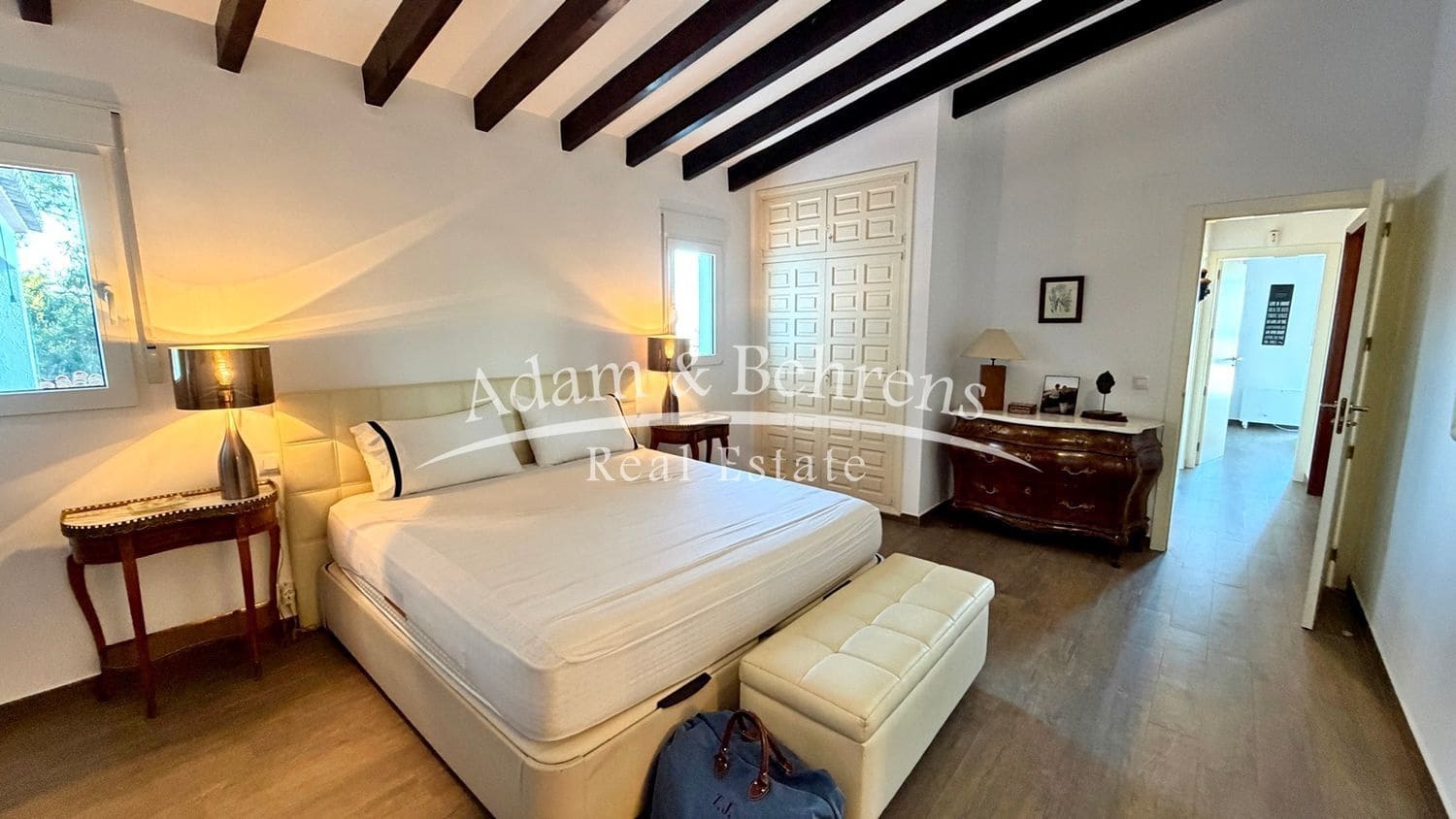 4 sypialnia Willa na sprzedaż w Denia z basenem garażem - 550 000 € (Ref: 9371197)