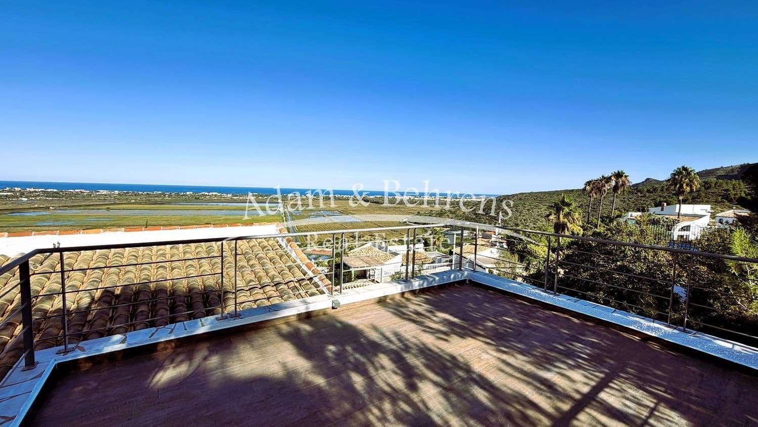 4 sypialnia Willa na sprzedaż w Denia z basenem garażem - 550 000 € (Ref: 9371197)