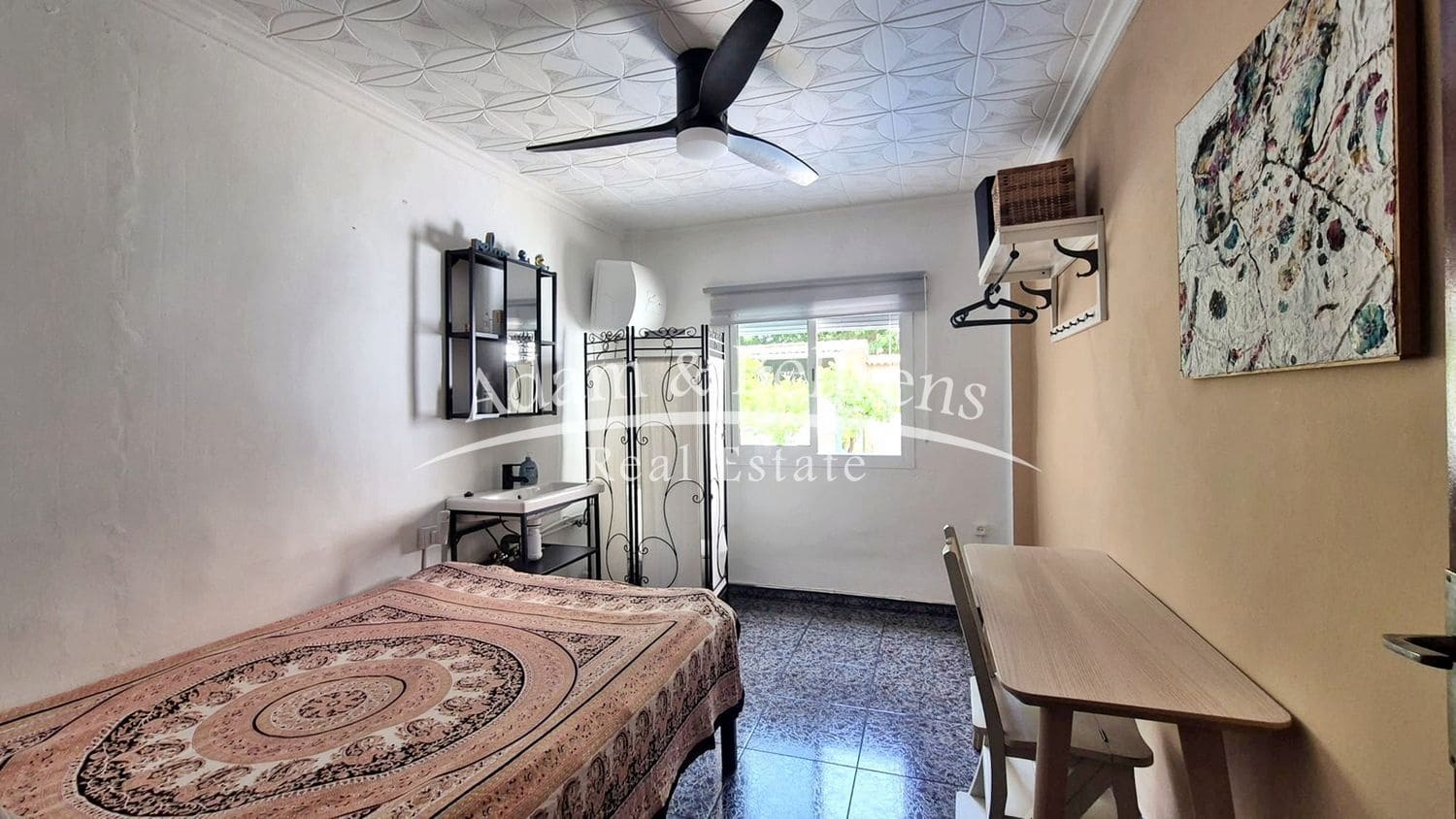 3 sovrum Hus till salu i Anna med pool garage - 165 000 € (Ref: 9402878)