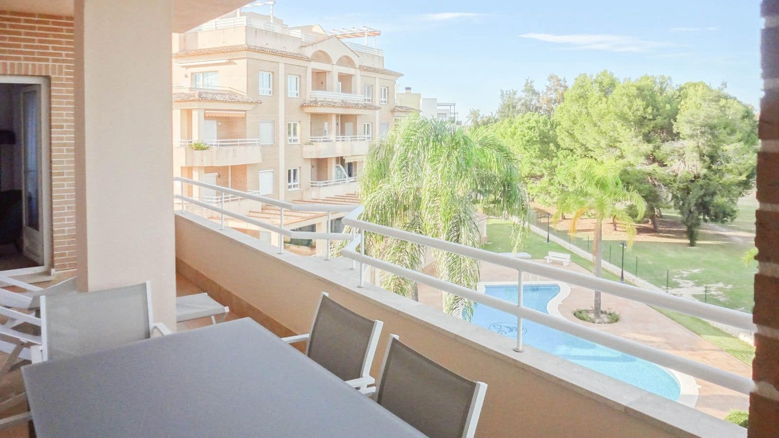 3 Zimmer Apartment zu verkaufen in Oliva mit Pool Garage - 525.000 € (Ref: 9410582)