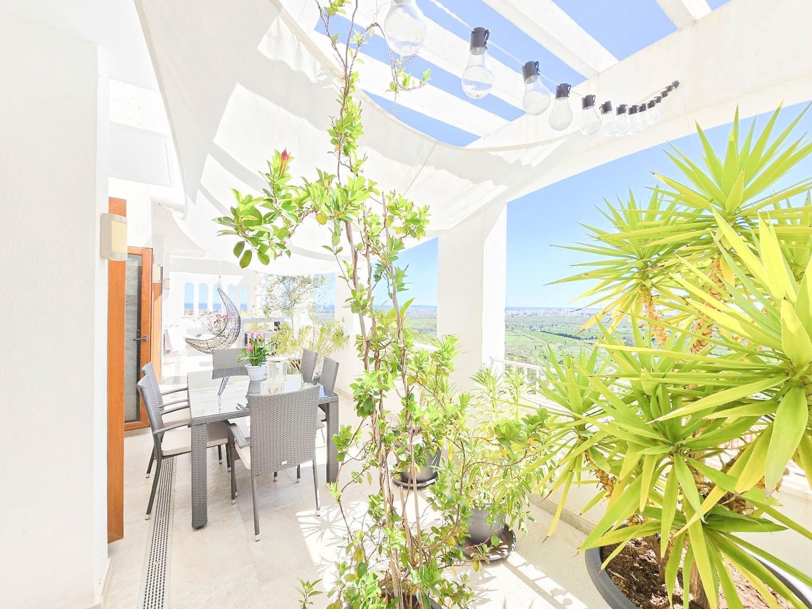 2 bedroom Apartment for sale in Xeresa with pool - € 239,000 (Ref: 9429370)
