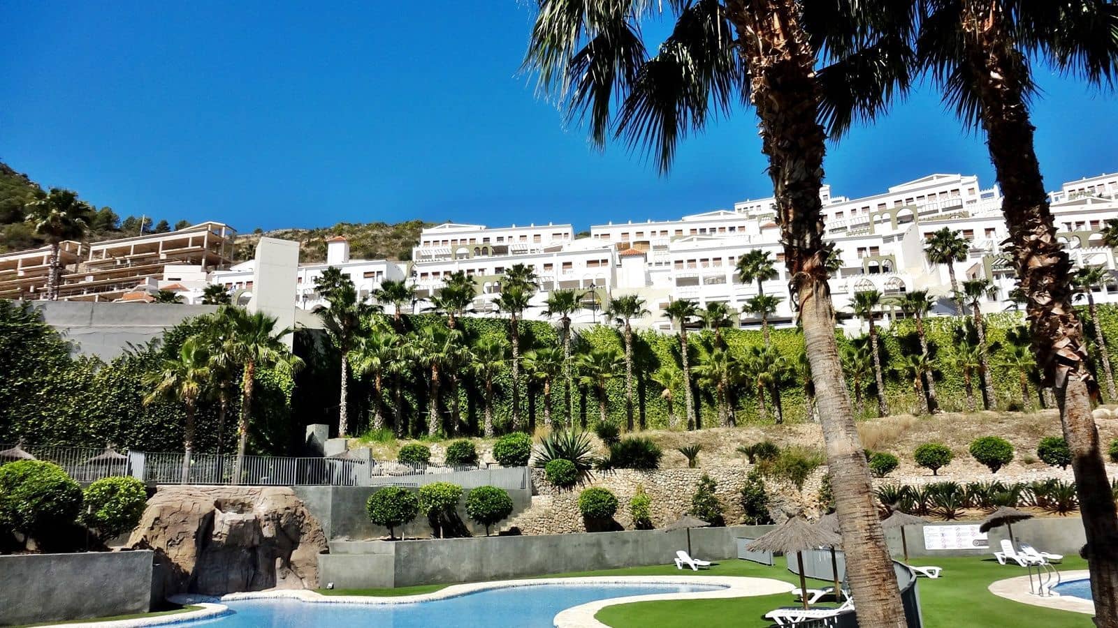 2 bedroom Apartment for sale in Xeresa with pool - € 239,000 (Ref: 9429370)
