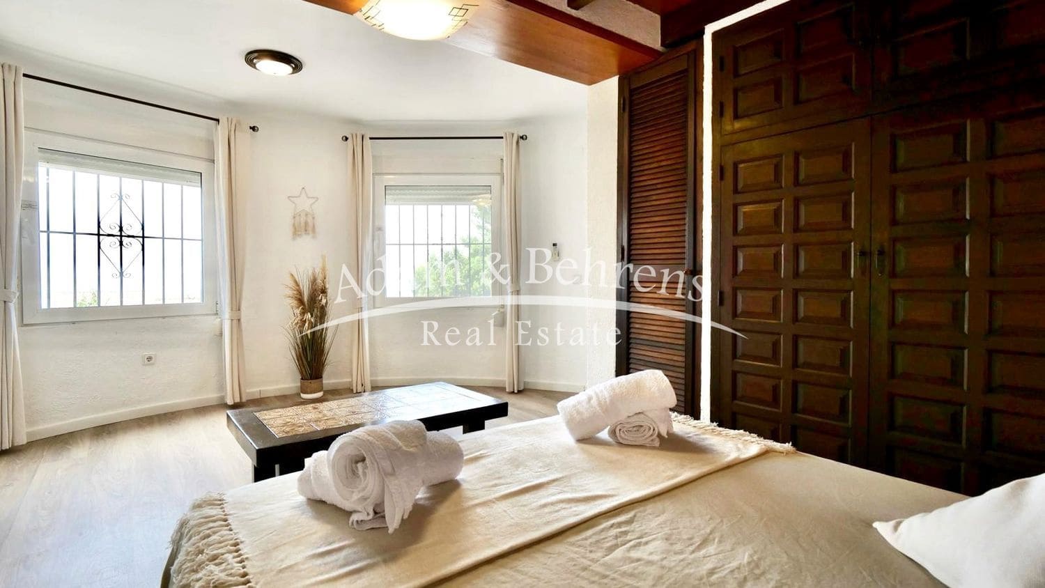 4 quarto Moradia para venda em Denia com piscina garagem - 580 000 € (Ref: 9465130)