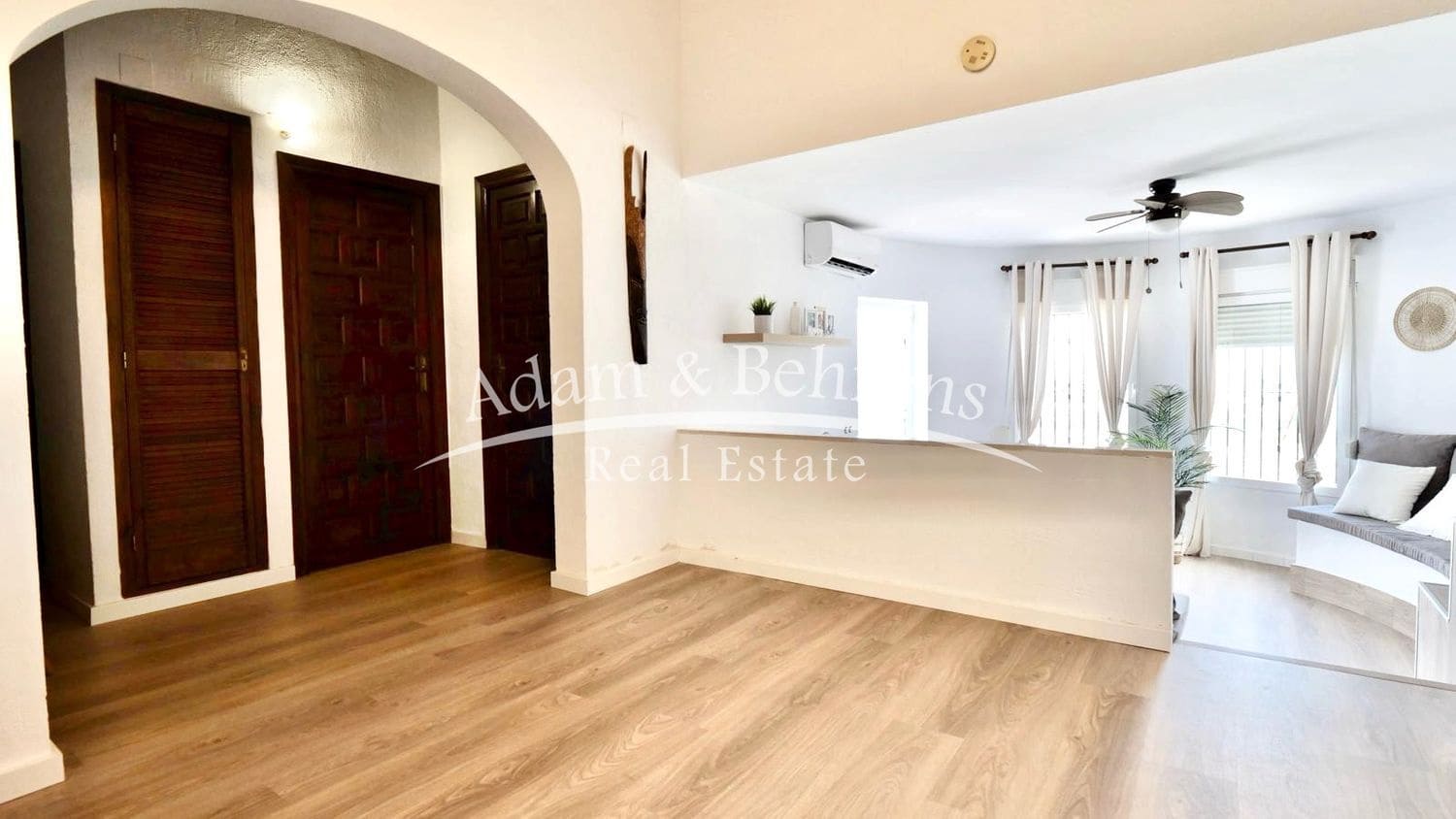 4 quarto Moradia para venda em Denia com piscina garagem - 580 000 € (Ref: 9465130)