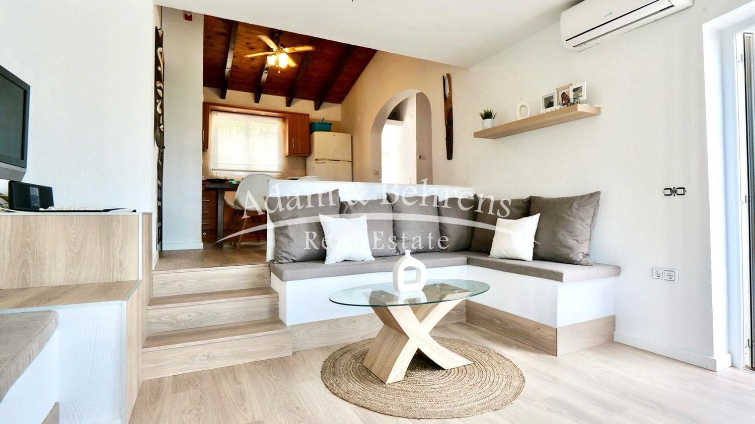 4 quarto Moradia para venda em Denia com piscina garagem - 580 000 € (Ref: 9465130)