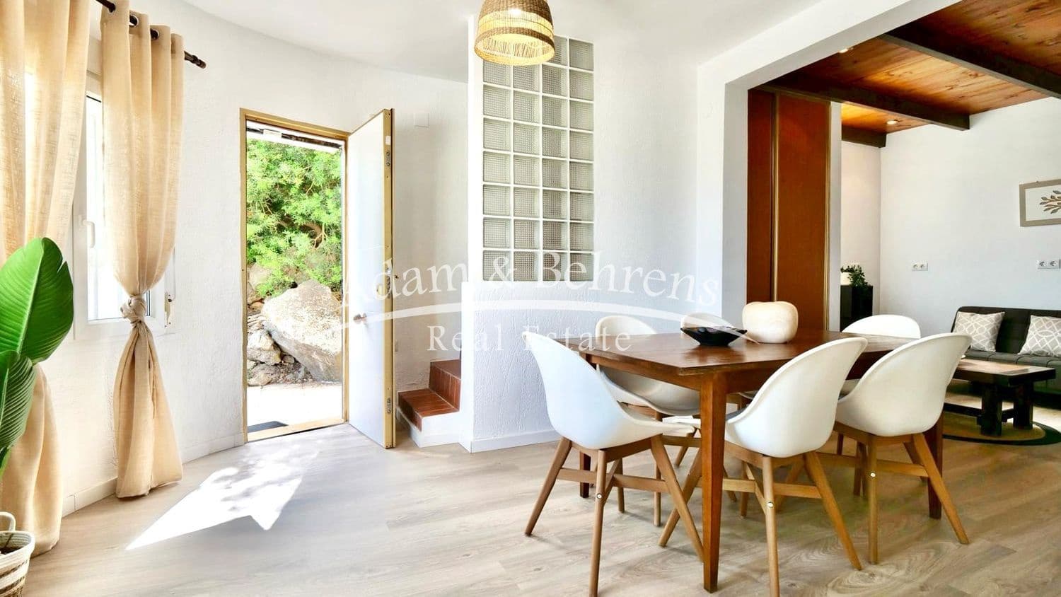 4 quarto Moradia para venda em Denia com piscina garagem - 580 000 € (Ref: 9465130)