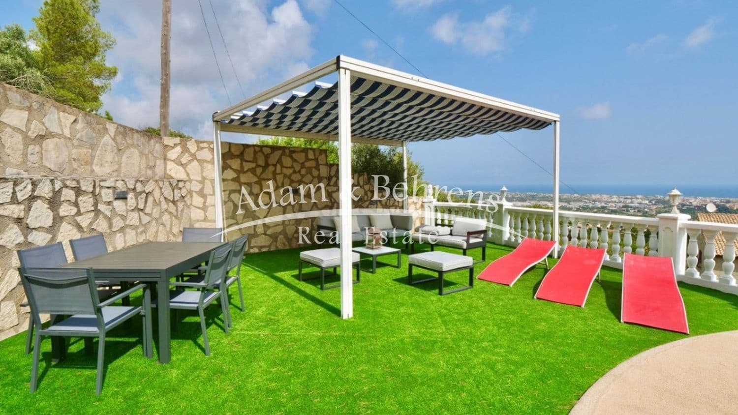 4 quarto Moradia para venda em Denia com piscina garagem - 580 000 € (Ref: 9465130)